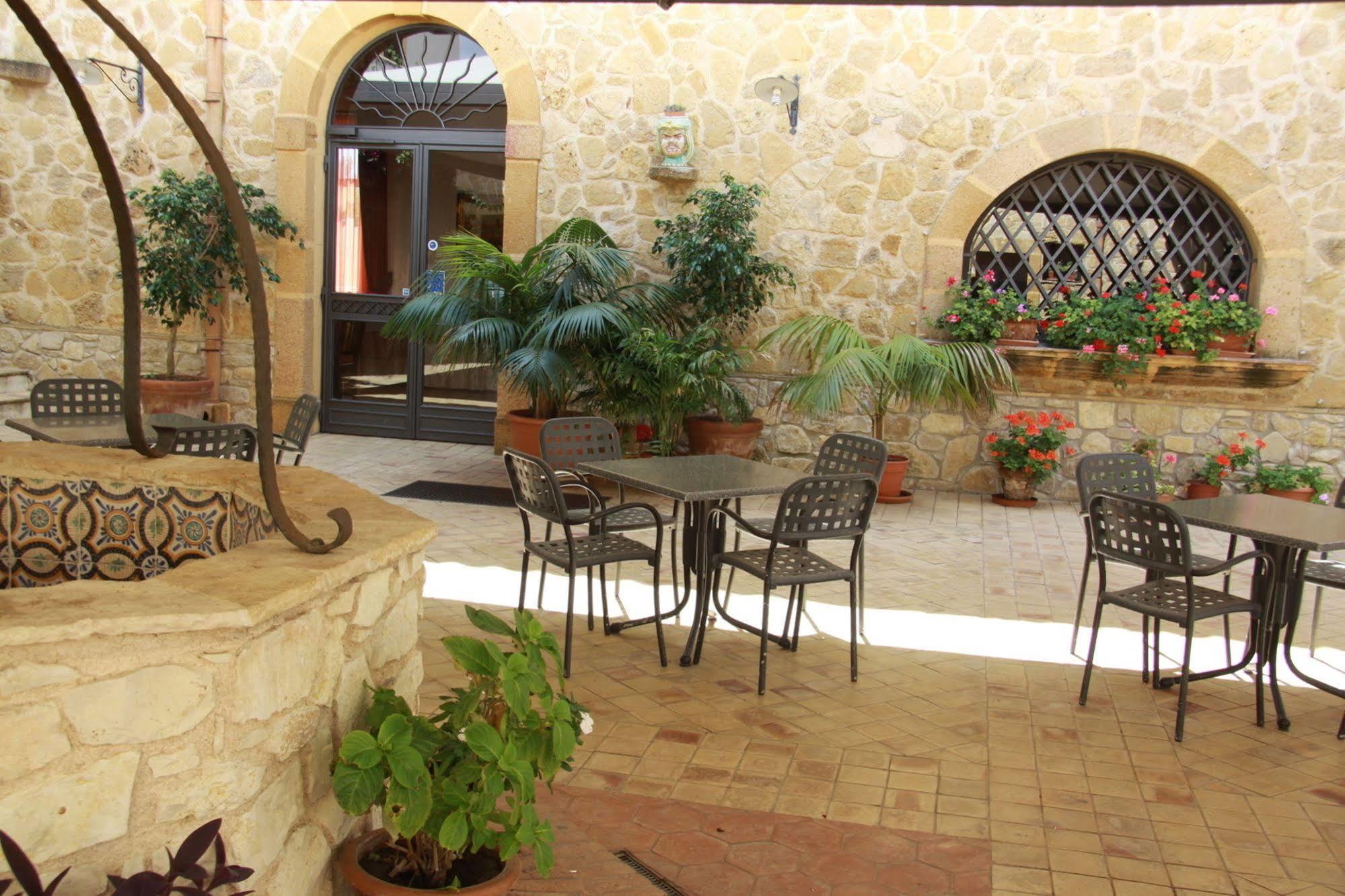 Don Giovanni Hotel Самбука ди Сицилия Екстериор снимка